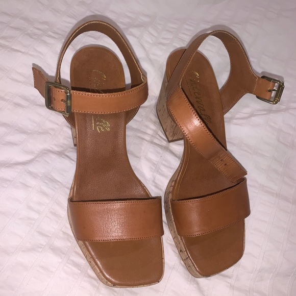 L’INTERVALLE heels - Picture 2 of 2